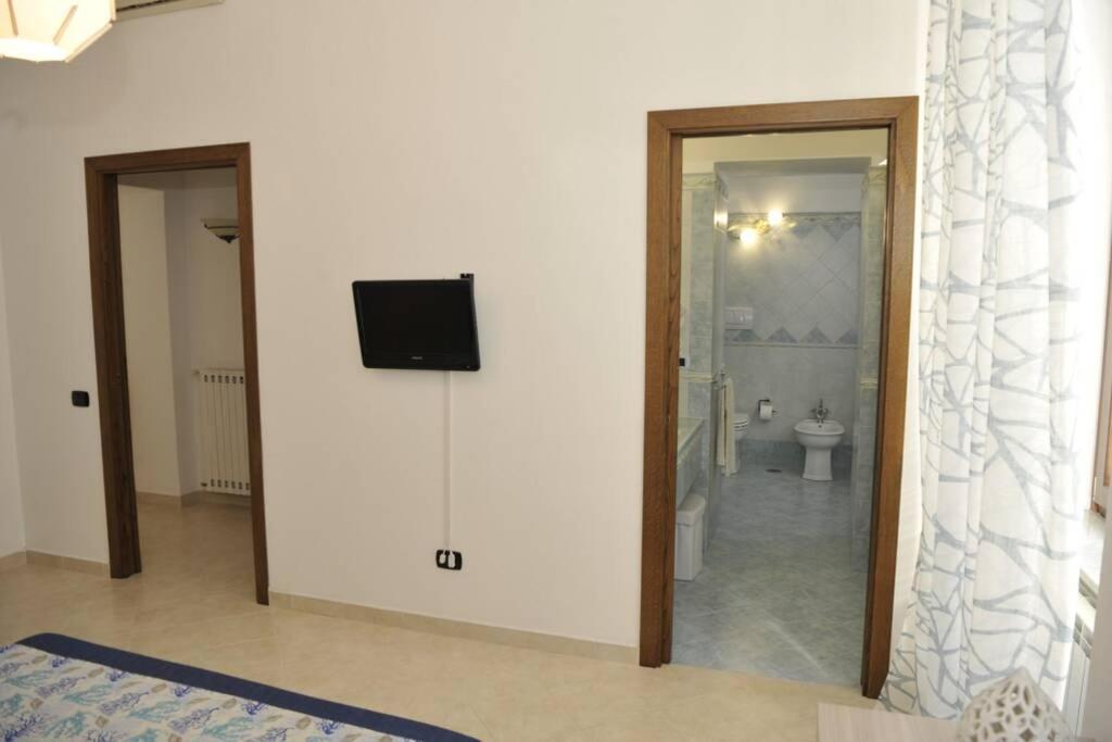 Mary House - Grazioso Appartamento Con Garage Sant'Agnello Exterior photo